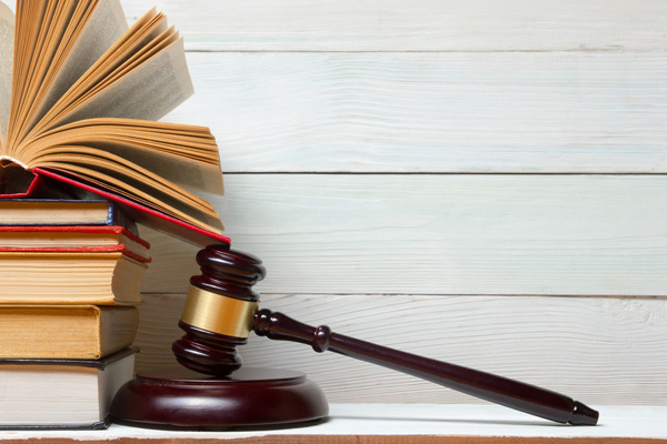 法学在职研究生可以考司法考试吗
